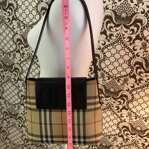 BURBERRY 💯 plaid leather handbag tote solid price - Picture 9 of 16